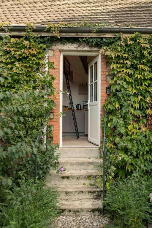 Bed and Breakfast Le Parc Du Magnolia Montbéliard Zewnętrze zdjęcie